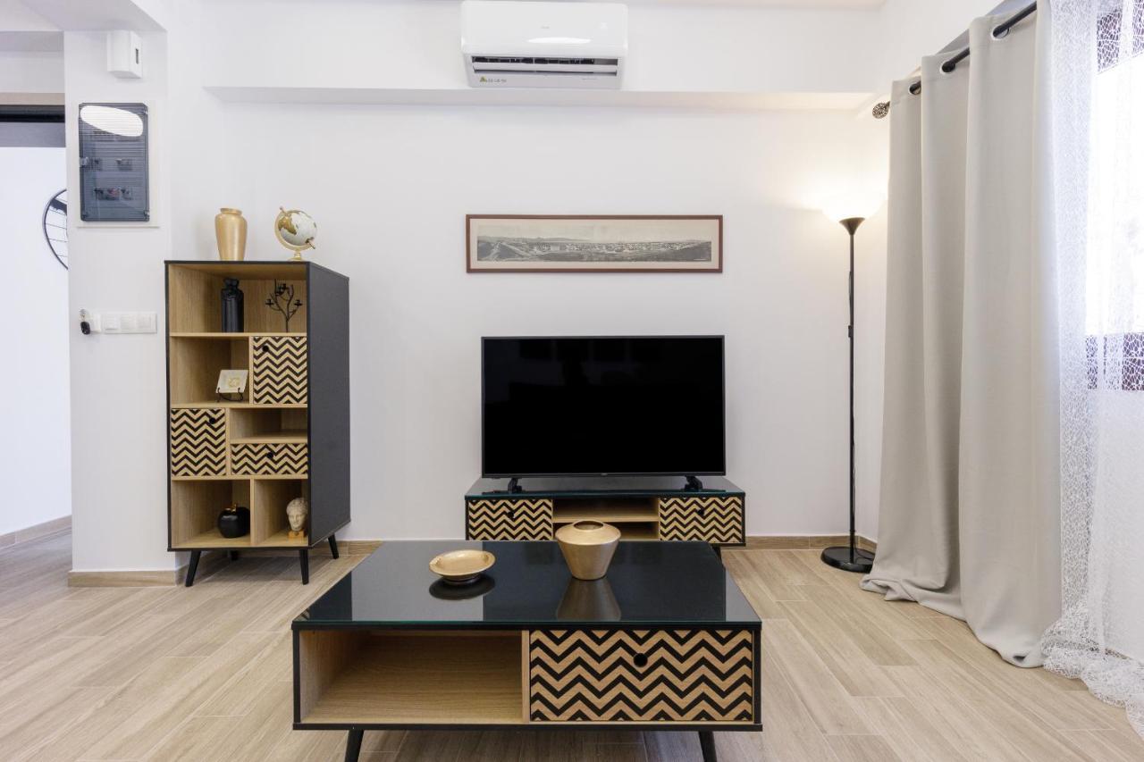 Pap'S Lab Apartments Candia Esterno foto
